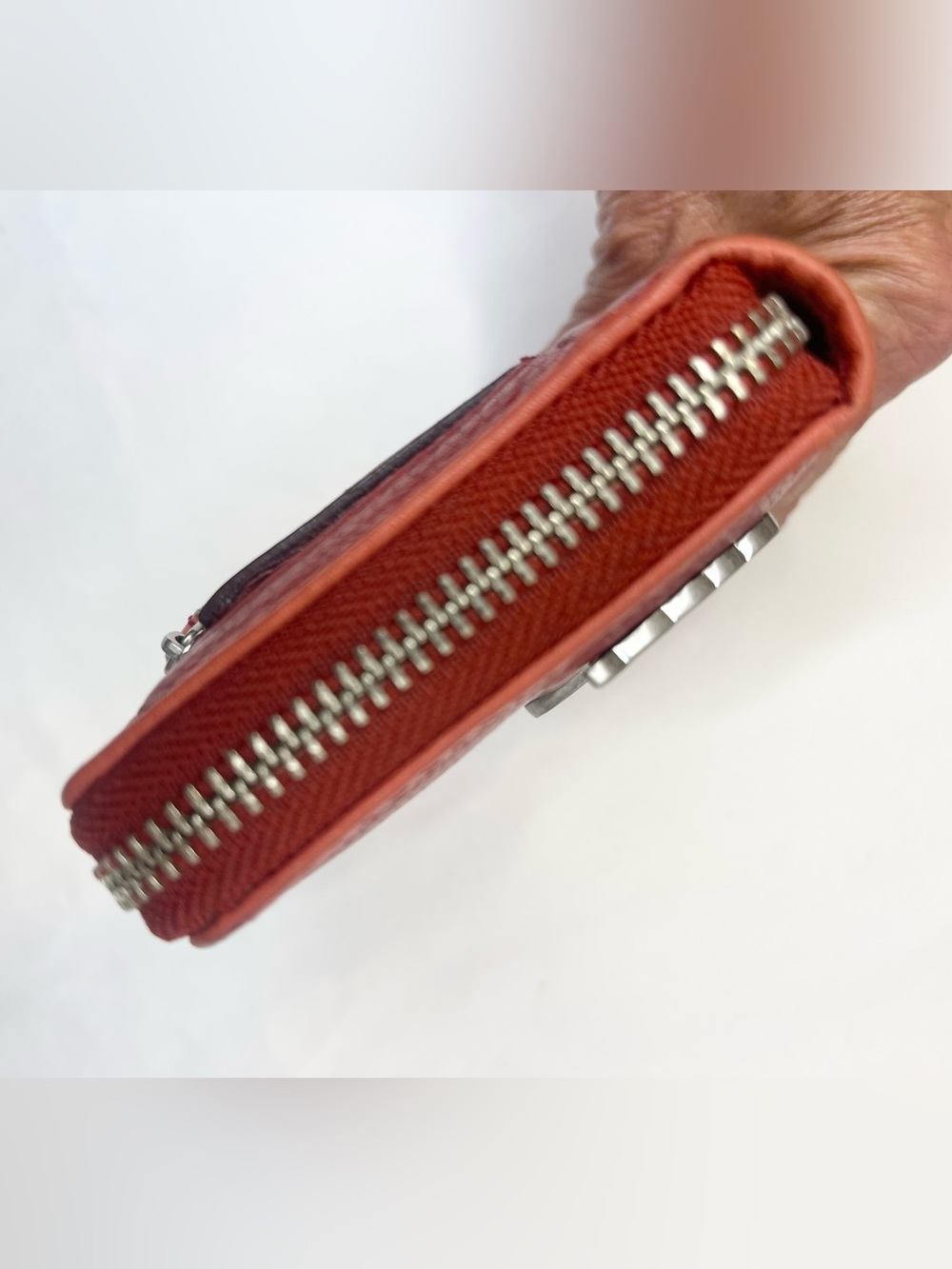 Fossil Red Leather Zip Wallet with Swan Accent - Picture 4 of 16